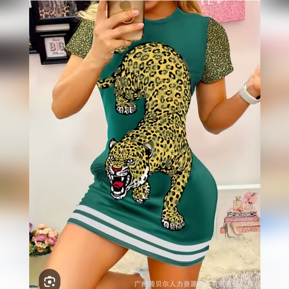 NEW Chicme Green Leopard Graphic Mini Dress